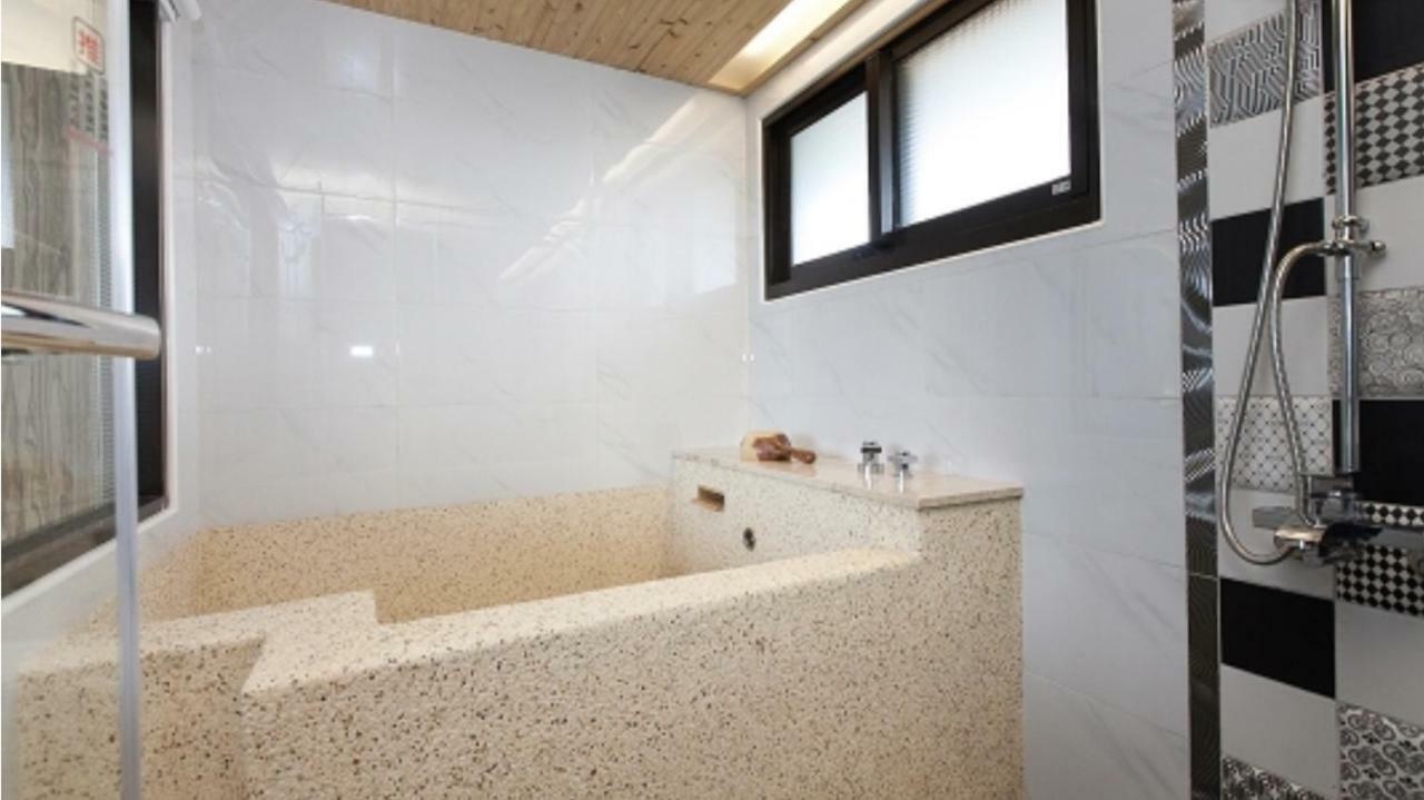 Apartmán Jabez II Ťiao-si Exteriér fotografie